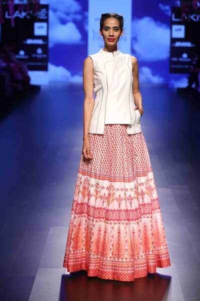 Anita Dongre at Lakmé Fashion Week summer/resort 2016