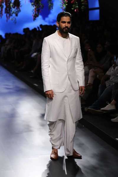 Anita Dongre at Lakmé Fashion Week summer/resort 2016