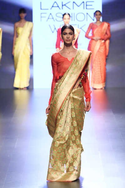 #LFWSR16 Swati and Sunaina Runway