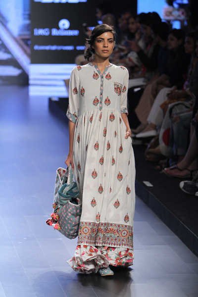 Vrisa by Rahul N Shikha at Lakmé Fashion Week summer/resort 2016