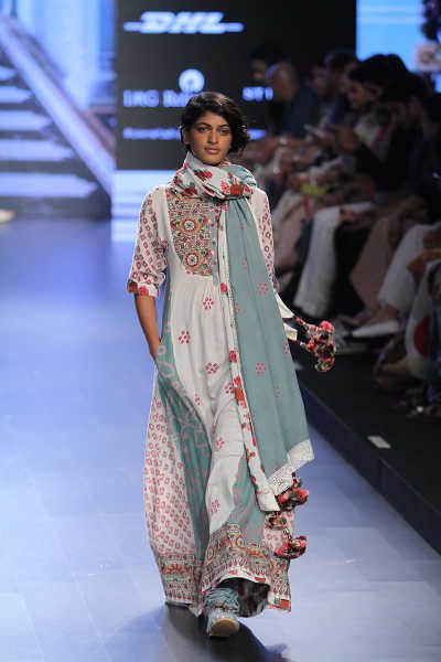 Vrisa by Rahul N Shikha at Lakmé Fashion Week summer/resort 2016