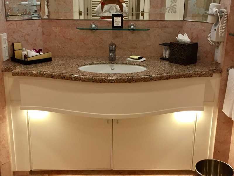Taj Lands End Hotel Review