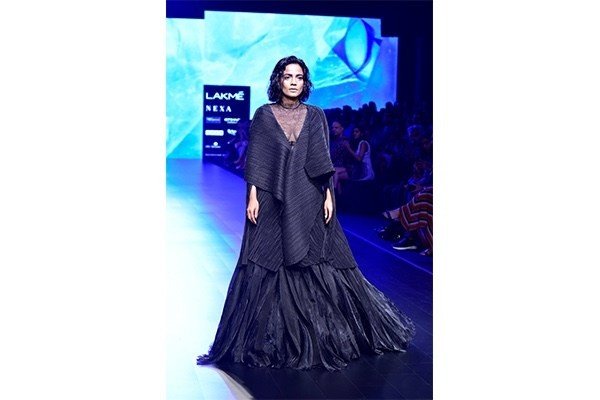 Priyanka Bose as showstopper for Bloni
